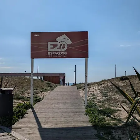 We Host Costa da Caparica