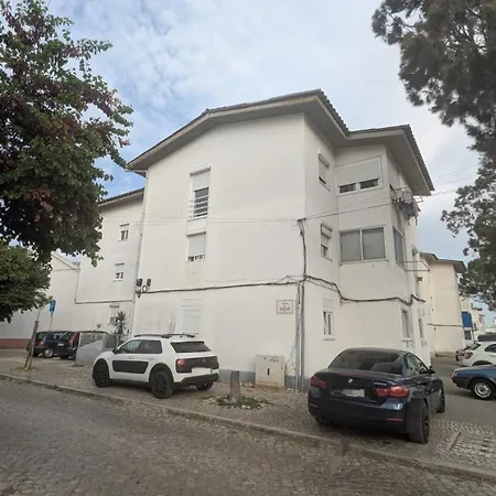 We Host 홈스테이 코스타 다 카파리카