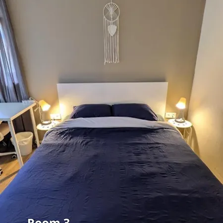 منزل للإقامة We Host *