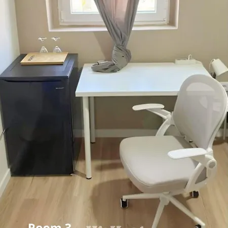 We Host 홈스테이 코스타 다 카파리카